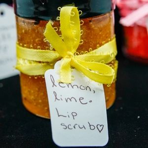 Lemon lime lip scrub